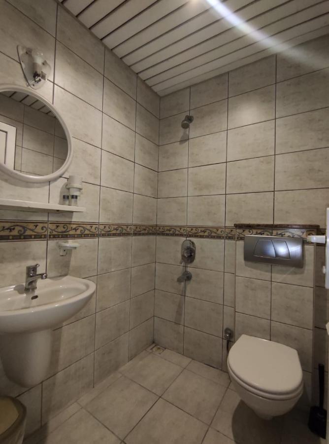 Hotel Nayla イスタンブール エクステリア 写真